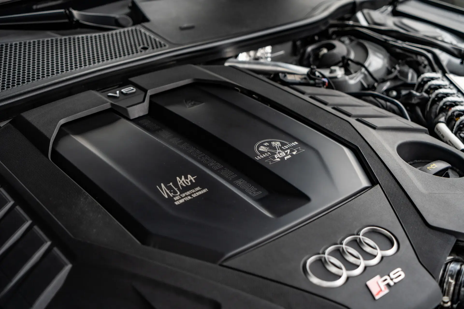 RS7 LE Engine